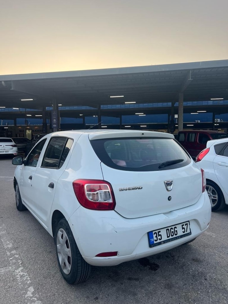 2014 Dacia Sandero - 14