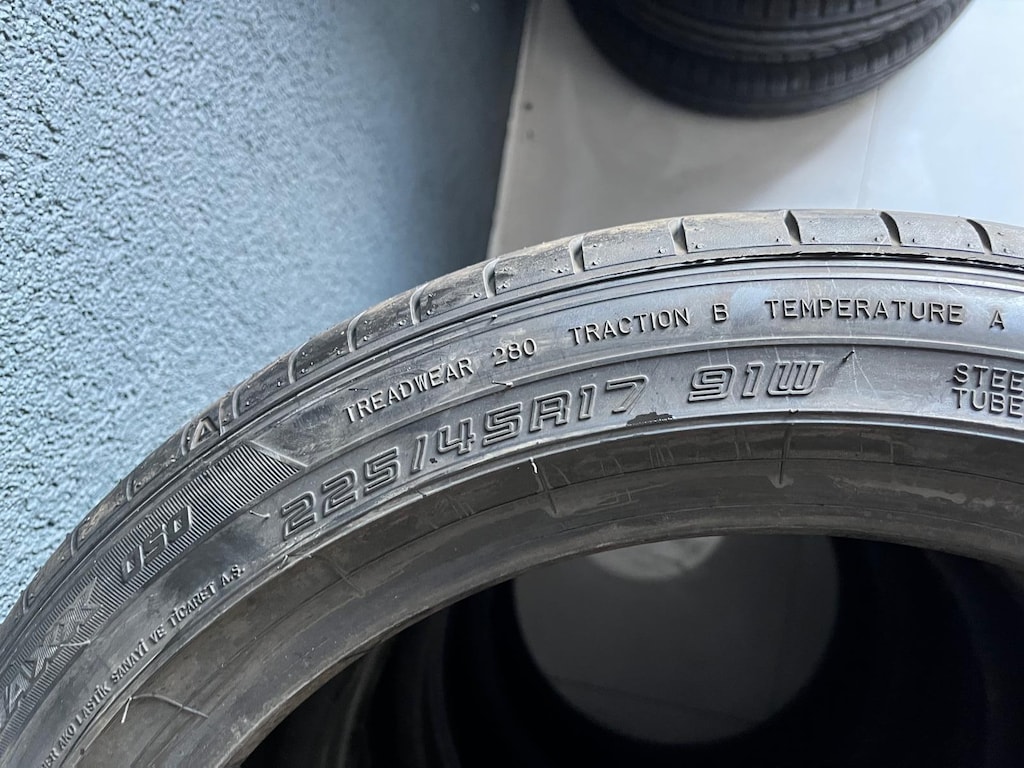 225 45 17 DUNLOP YAZLIK TAKIM 1 ADETI SIFIR - 6