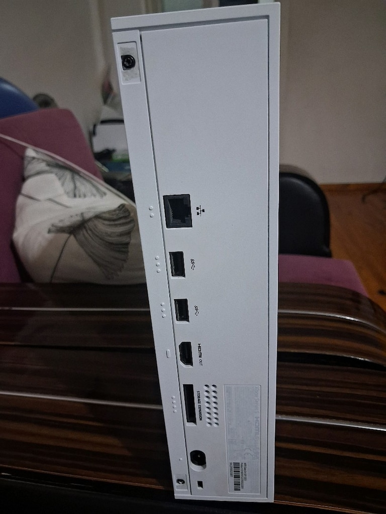 XBOX Series S - 5
