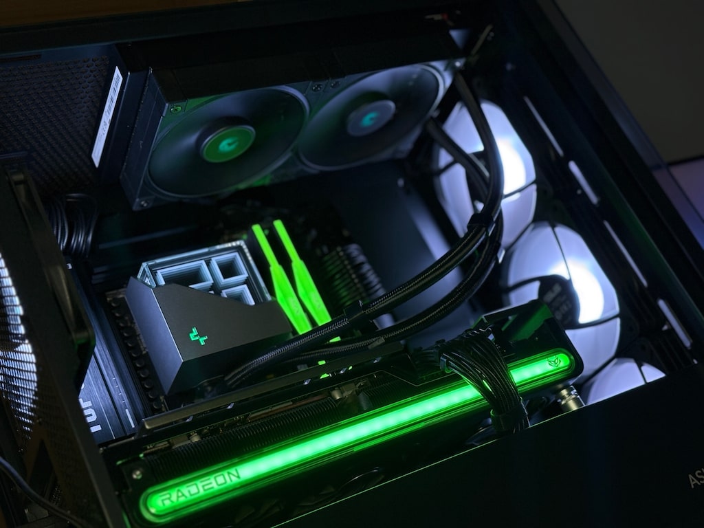 AMD Ryzen 7 7700X / Nitro+ 7800XT / 32GB DDR5 Hazır Gaming Kasa - 7