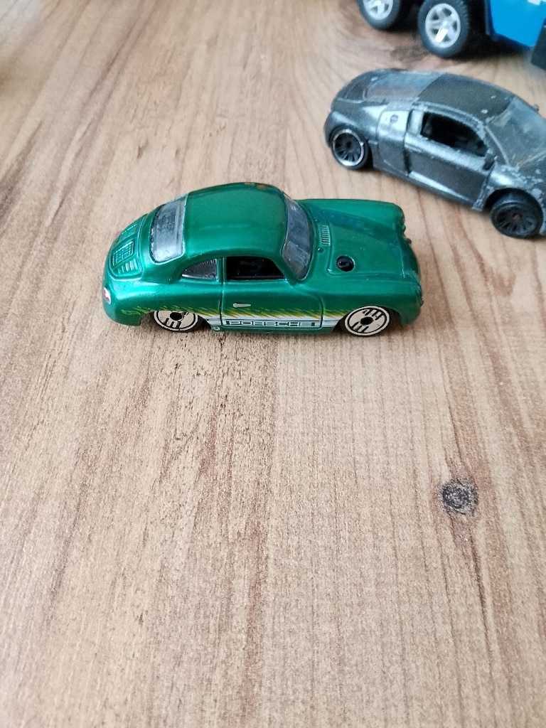 karışık oyuncak arabalar - 2