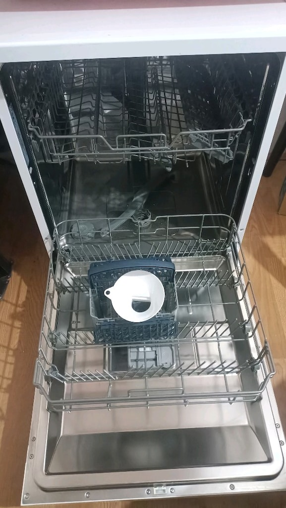 Sıfır Ayarında Samsung DW60M5044FW - Sadece 1-2 Kez Yıkadı - 8
