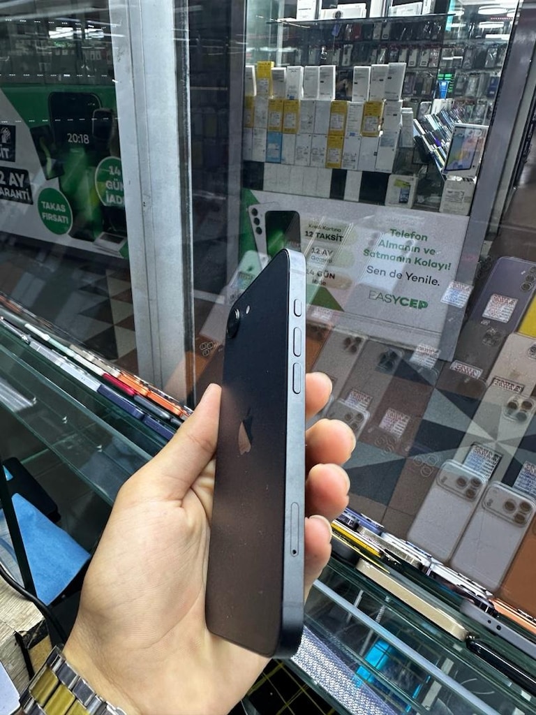 Atlas teknolojiden acil satılık ıPhone 17e TÜRKİYE 23 ay garantili - 4