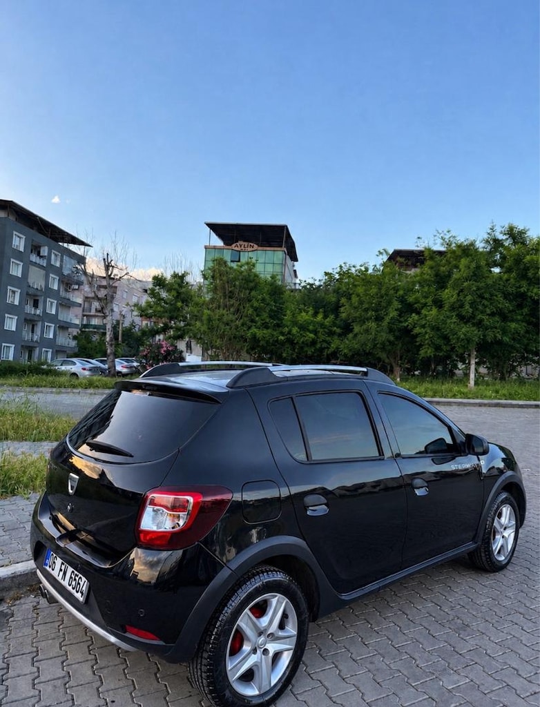 Sandero Stepway düşük km tertemiz - 5
