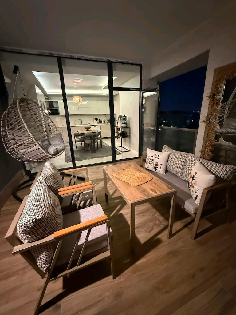 ŞIK TASARIM BALKON TAKIMI FABRİKADAN - 2