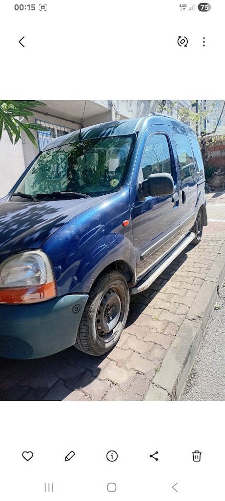 Aracın altındaki lastikler satlık - 2