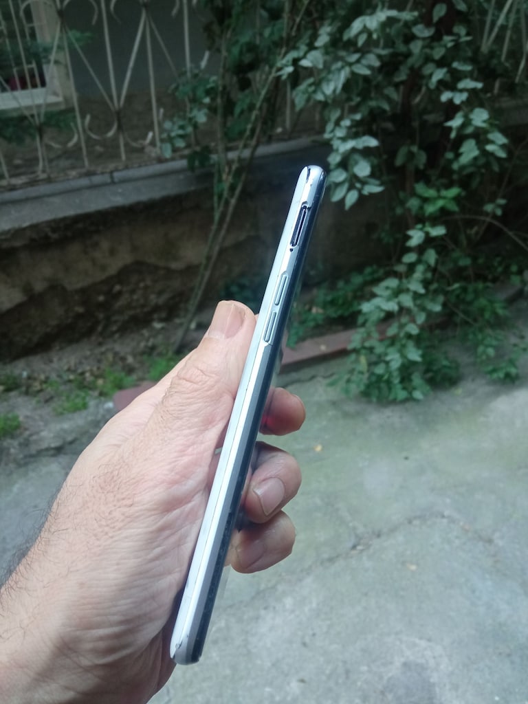 YURTİÇİ TR KAYITLI REALME 6i 4/128GB MP - ÇİFT HAT - 5000mAh - 5