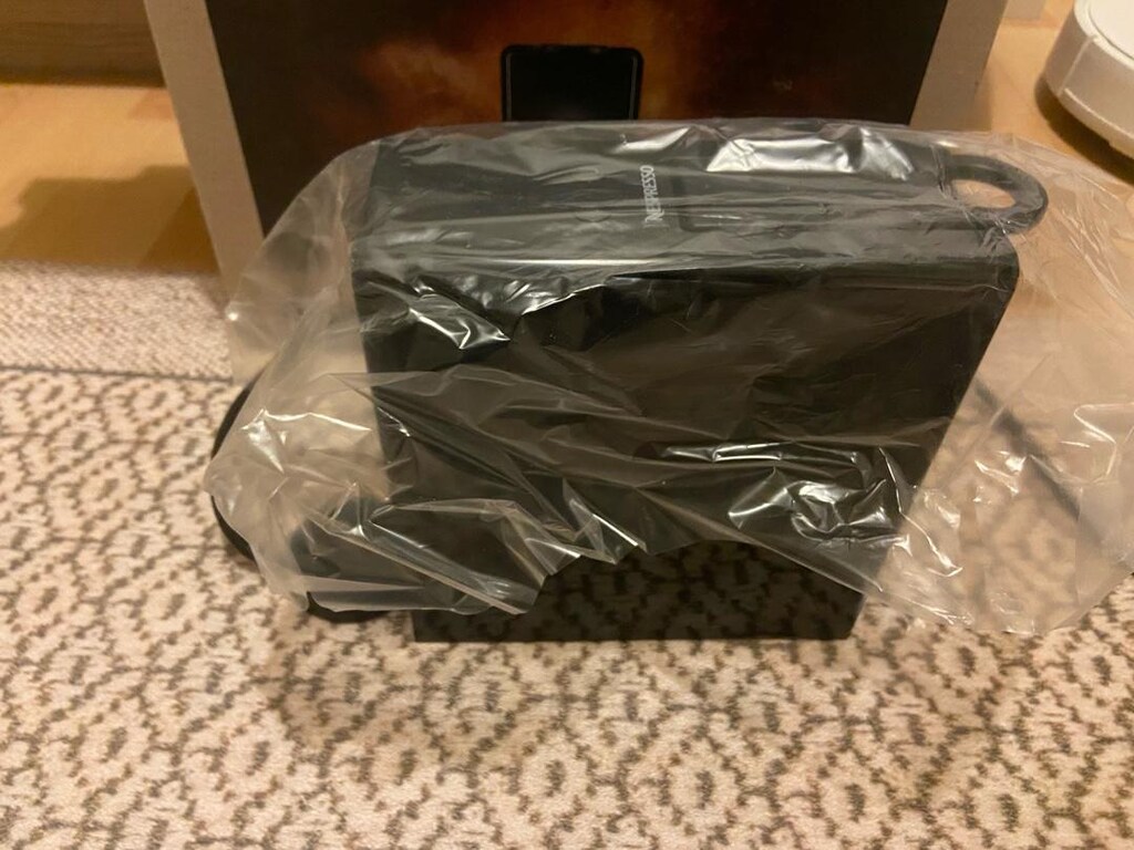 Sıfır Nespresso Essenza Mini Kahve Makinası - 2