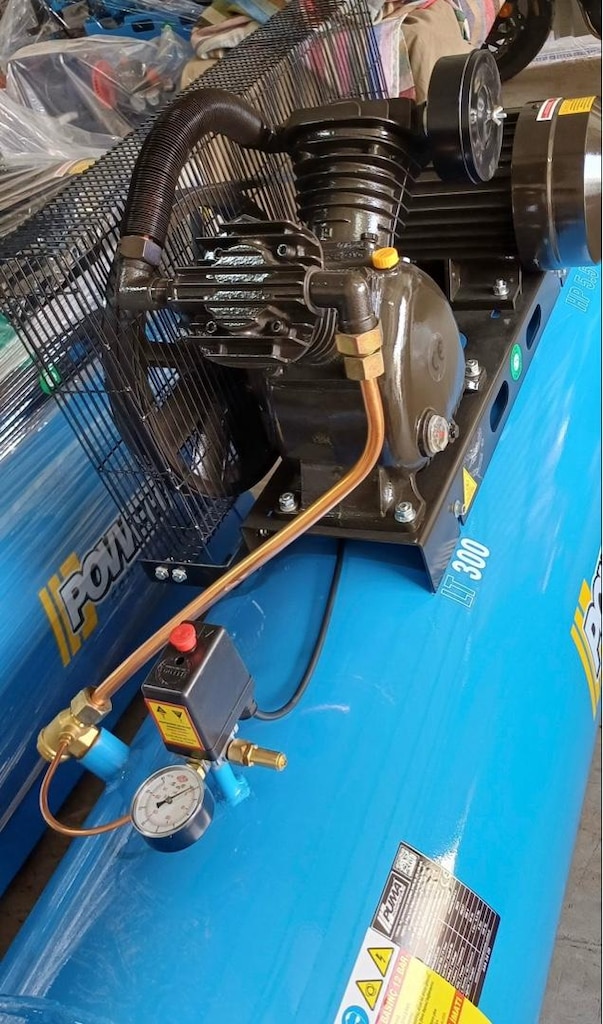 Ü 300 litre 12 var çift kademe kompresör - 9