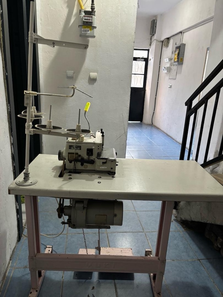 Brother Overlok Makinası 4 İplik Calısır Durumda - 6