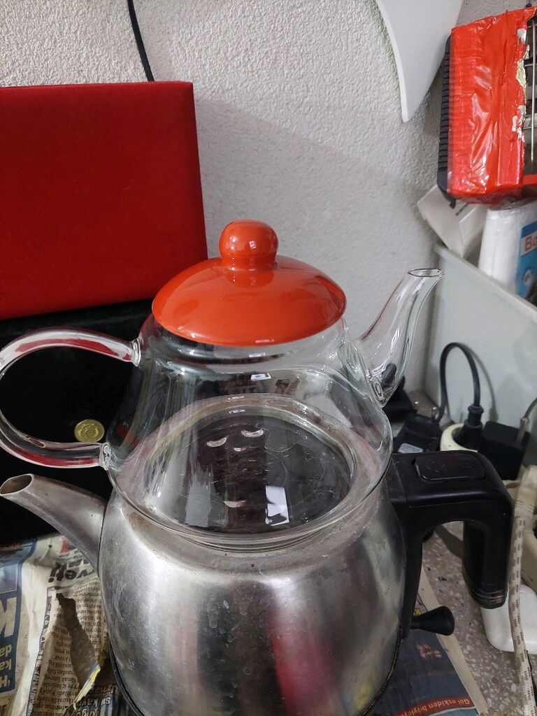 Cam demlik. Kapağı orijinal değil. - 2