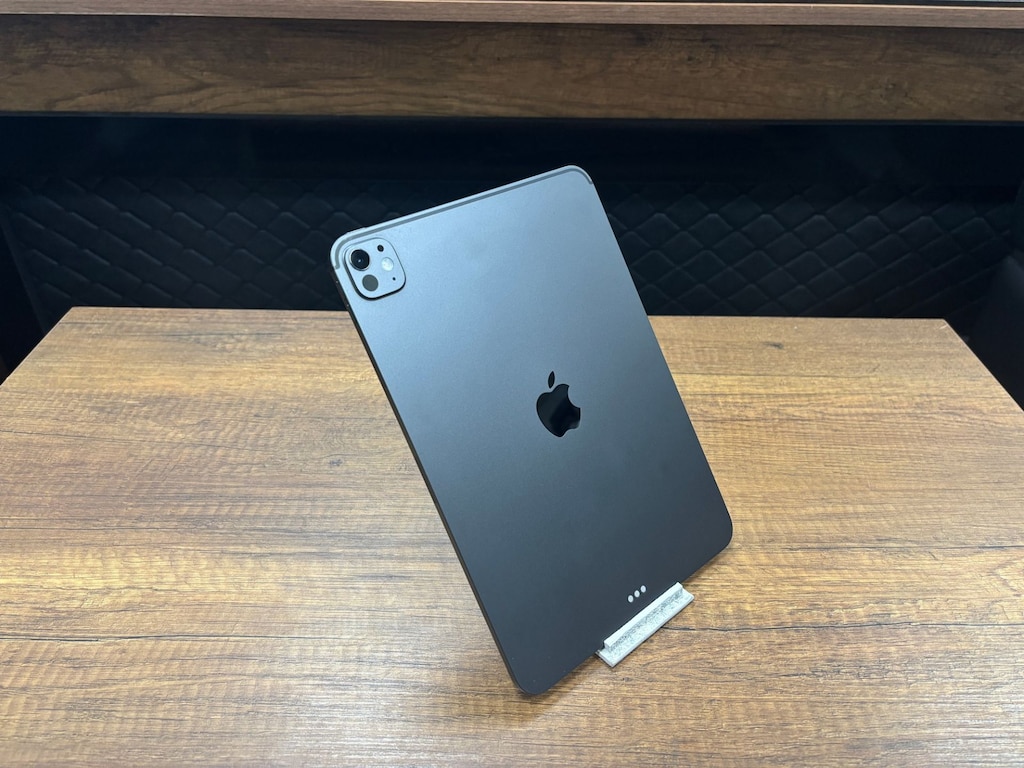 Apple iPad Pro M5 Wi-Fi 256 GB 11" MDWK4TU/A Uzay Siyahı Tablet - 4