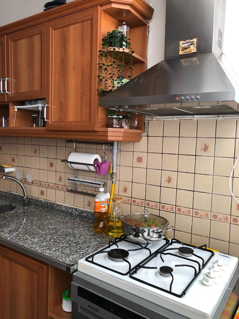 Satılık temiz Mutfak dolapları , tezgah,ocak ve davlumbaz - 3