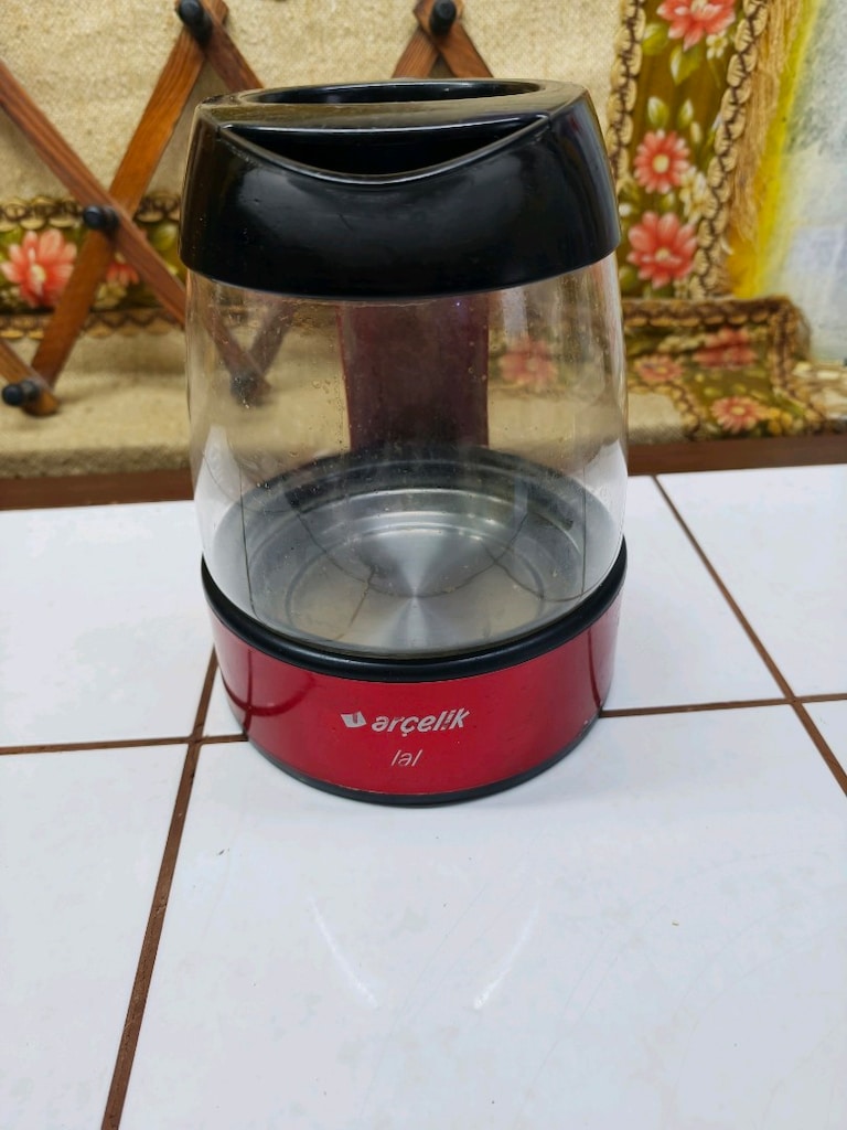 Arçelik Lal 8025 Çay Makinesi Su Haznesi satılık. alt tablası ve demli - 7