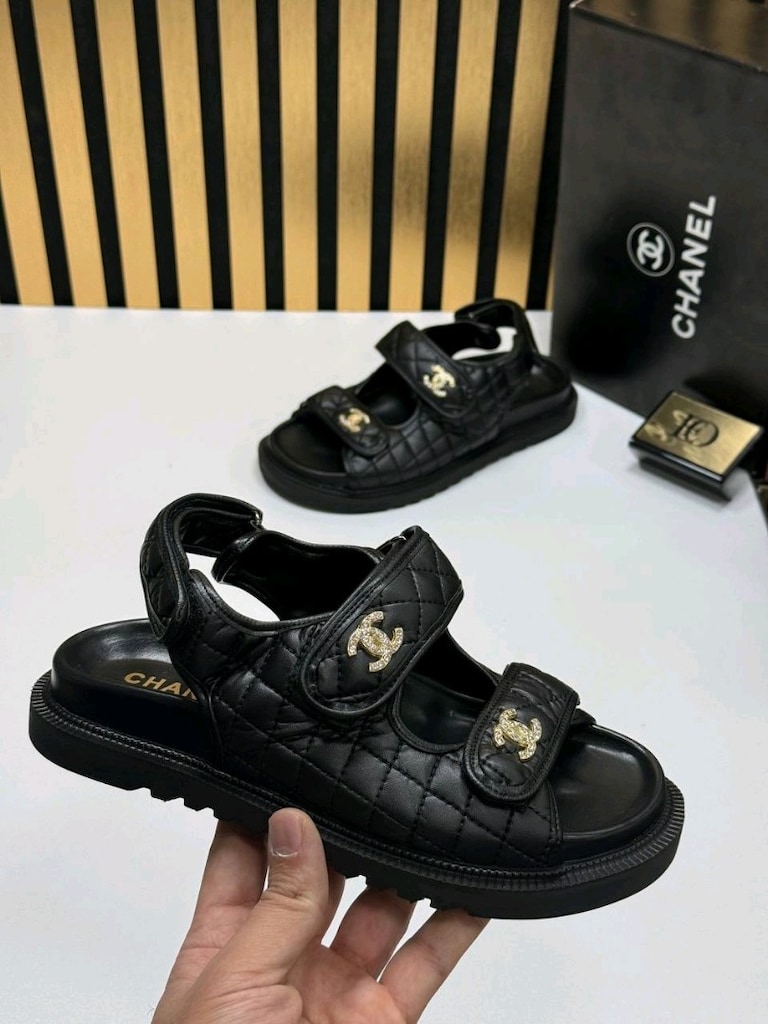 İLAN NO A 3 E O BAYAN CHANEL SANDALET - 4