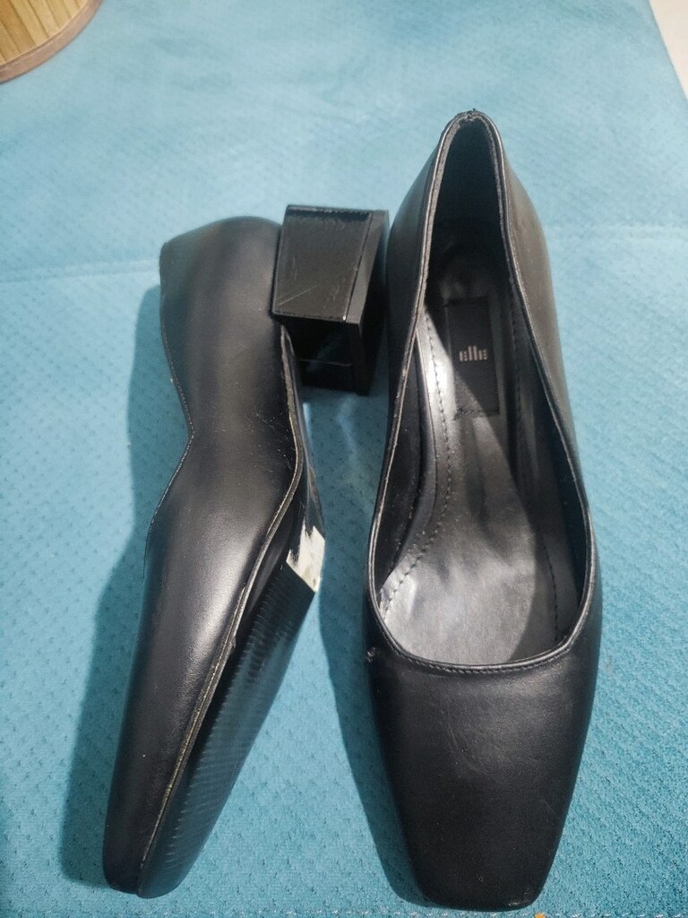 Elle marka 36 numara ayakkabı