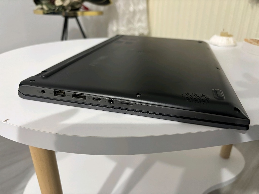 Asus Ryzen 5 3500U Laptop - 4