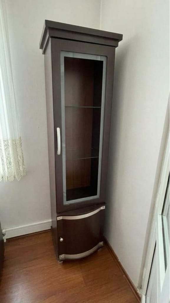 koltuk takımı ve vitrin dolap - 2