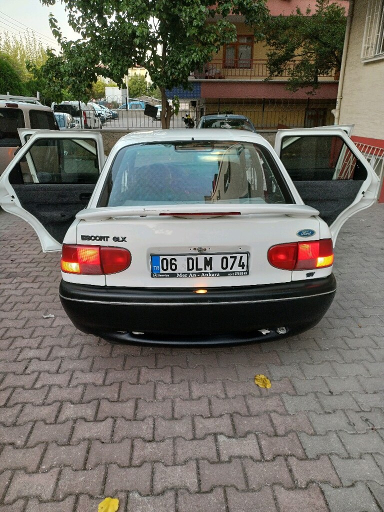 Satılık Ford Escort - 4
