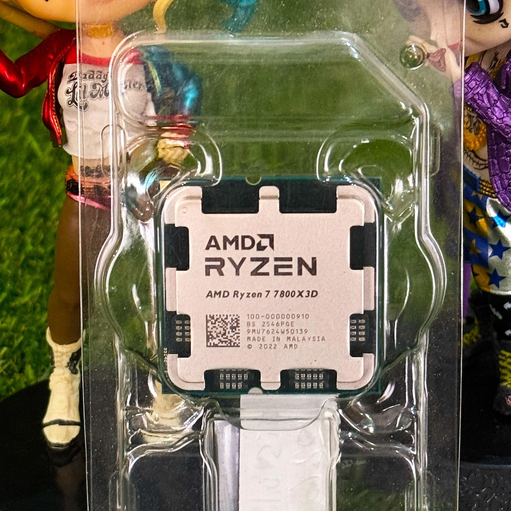 AMD RYZEN 7 7800X3D + ASUS ROG STRIX B850-A GAMING WIFI + 32GB RAM - 5