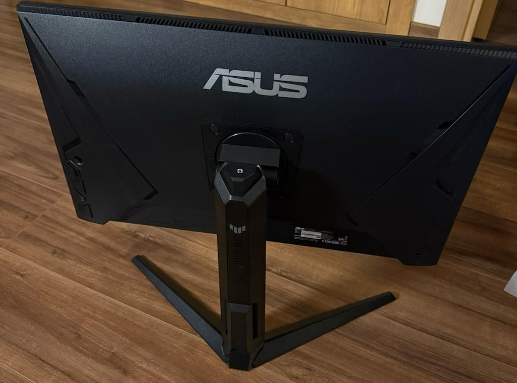 ASUS VG27AQML5A 27” 2K Oyuncu Monitörü – Az Kullanılmış - 2
