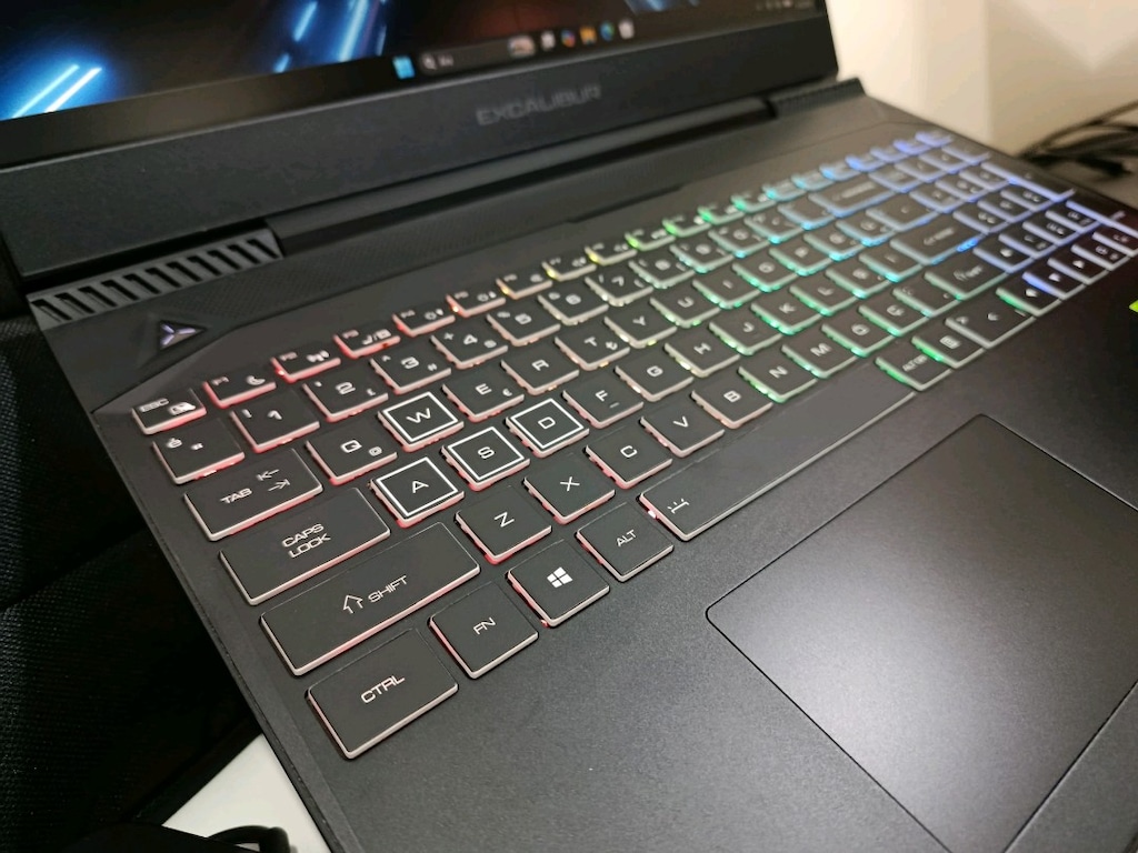 CASPER İ5 İŞLEMCİLİ GTX1650 EKRAN KARTLI TEMİZ GAMİNG LAPTOP - 5