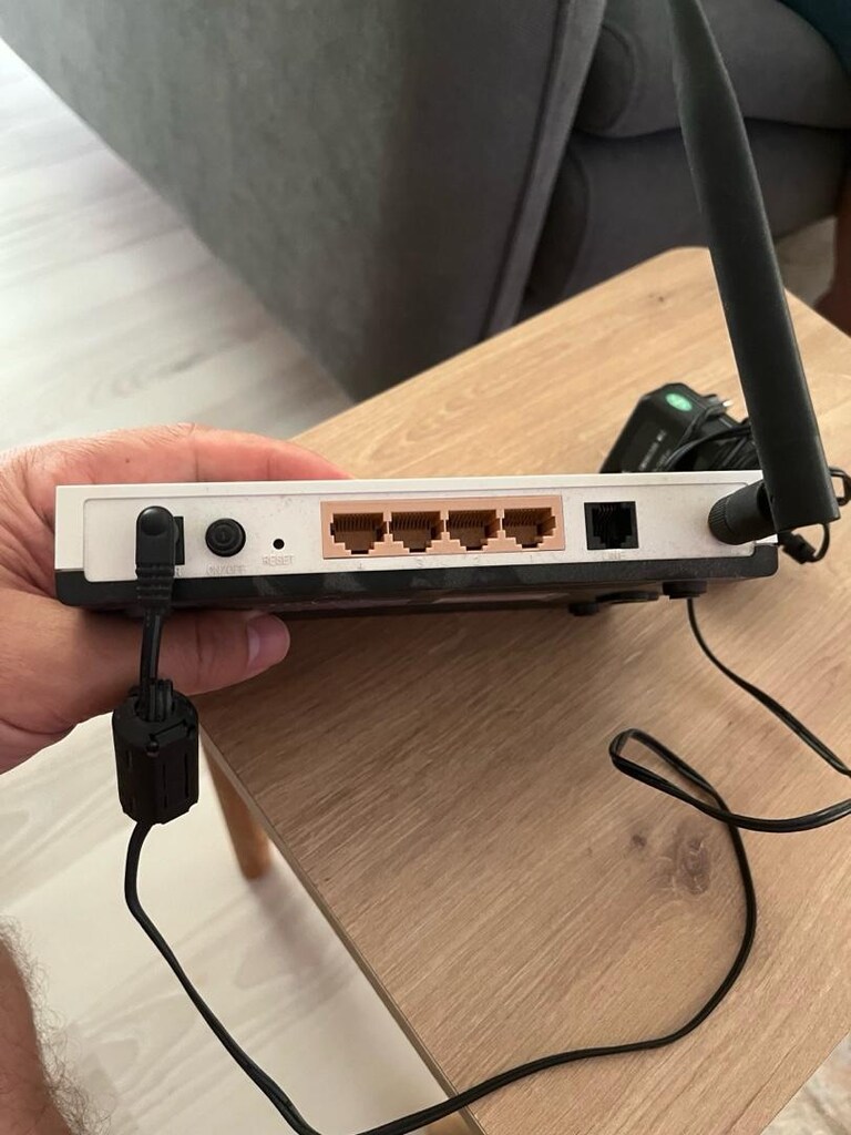 tp-link modem - router - 5