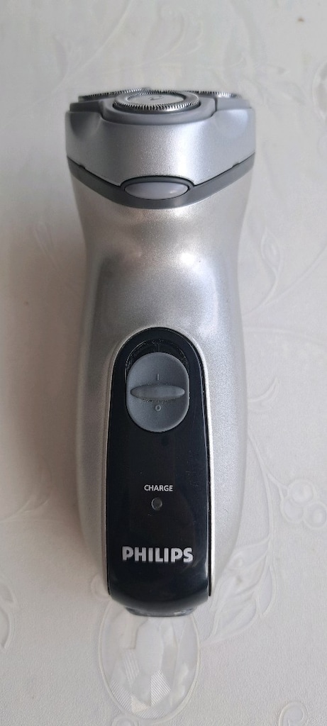 PHILIPS MARKA TRAŞ MAKİNESİ - 2