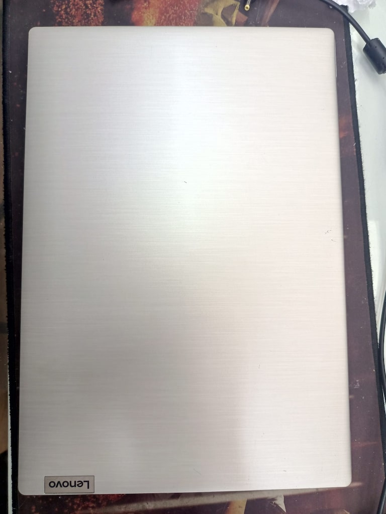 LENOVO İ5 8265U İŞLEMCİ 15.6" İNÇ + 2GB EKRAN KARTI + 8GB RAM LAPTOP - 8