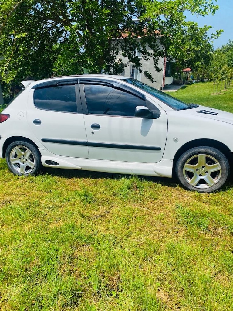 PEUGEOT 206 - 1.4 DİZEL - MASRAFSIZ BAKIMLI - 6