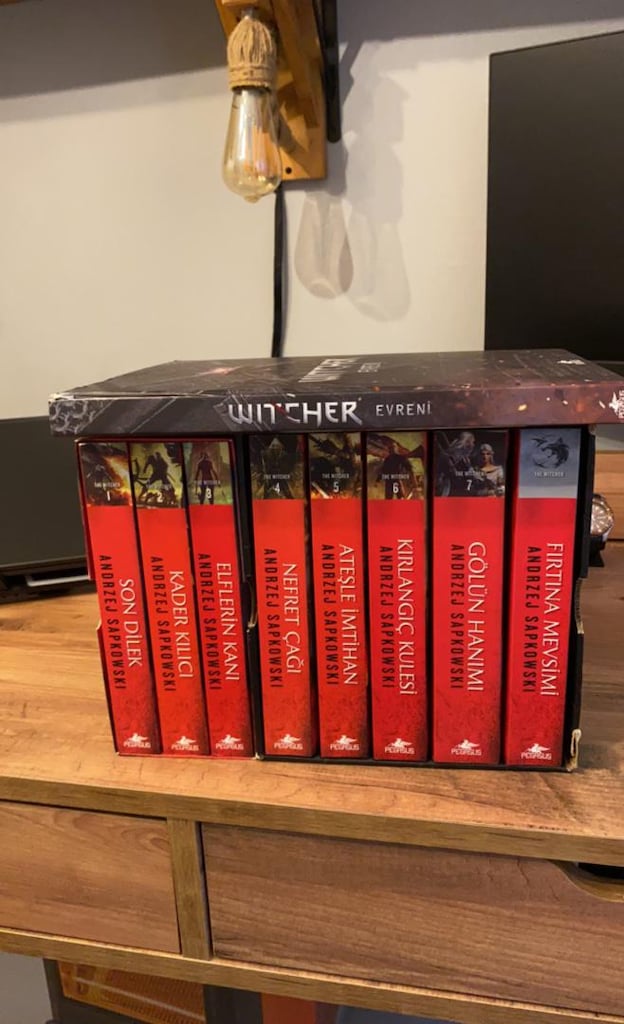 The Witcher Kitap Seti - 7