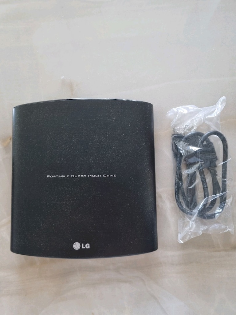 LG GP08 Lite model harici bir DVD yazıcı - 2
