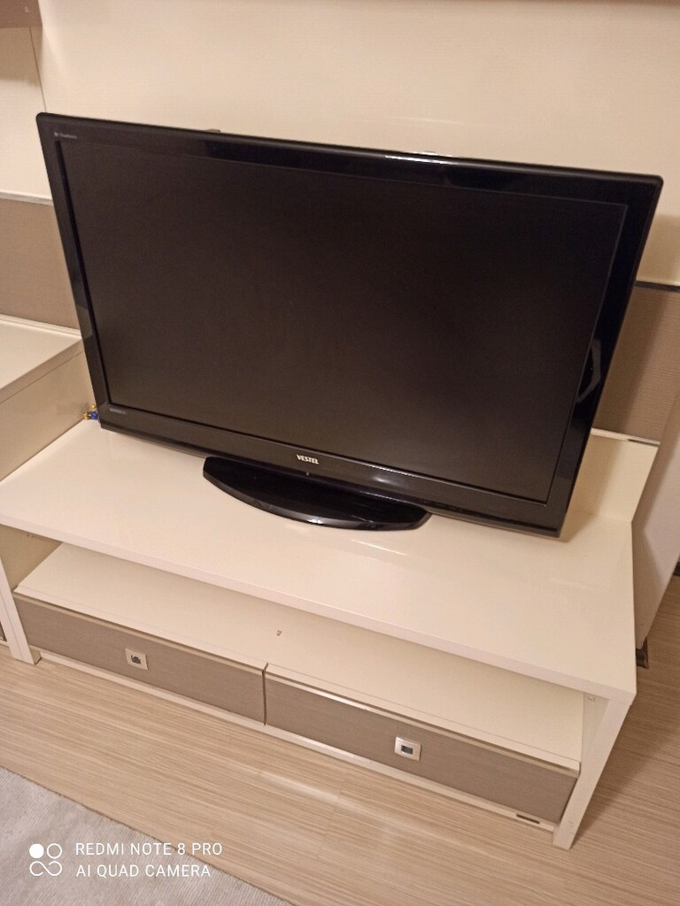 Vestel ,106 ekran TV iç ekran kirik - 2