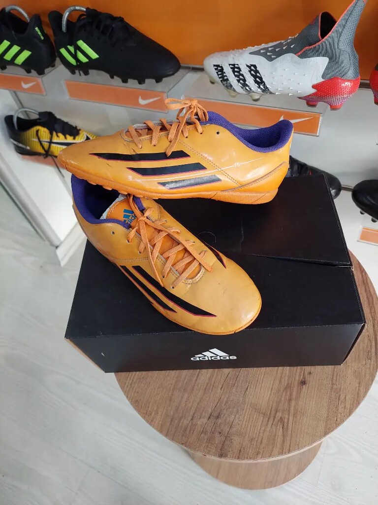 Orjinal Adidas 38.5 numara halı saha ayakkabısı İKİNCİ EL - 6