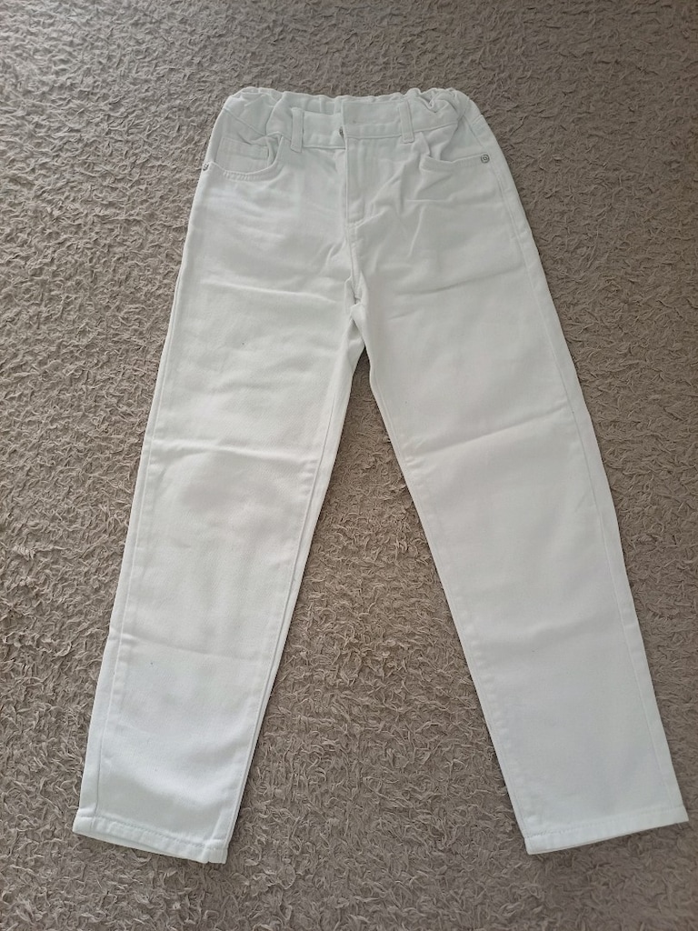 Beyaz kot pantalon