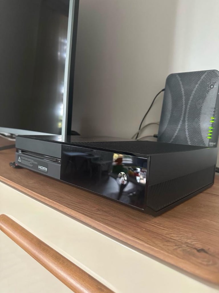 Xbox One 500 GB - 3