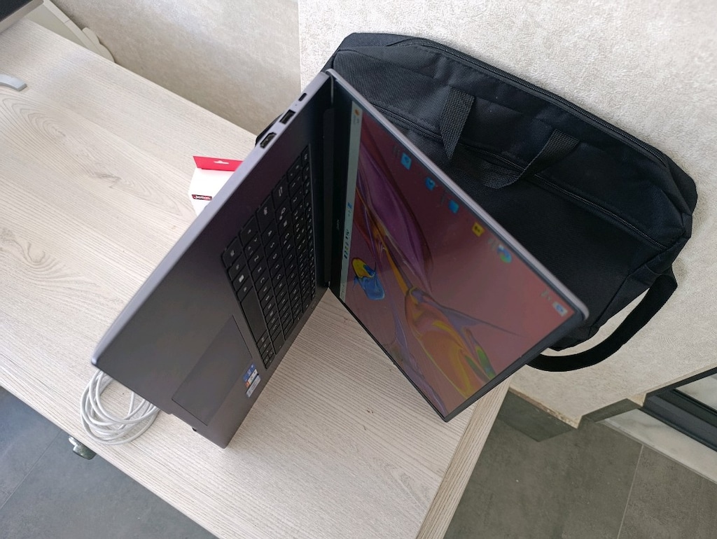 Temiz / Sorunsuz] Huawei MateBook D15 - i5 1135G7 / 8GB RAM / 512GB SS - 2
