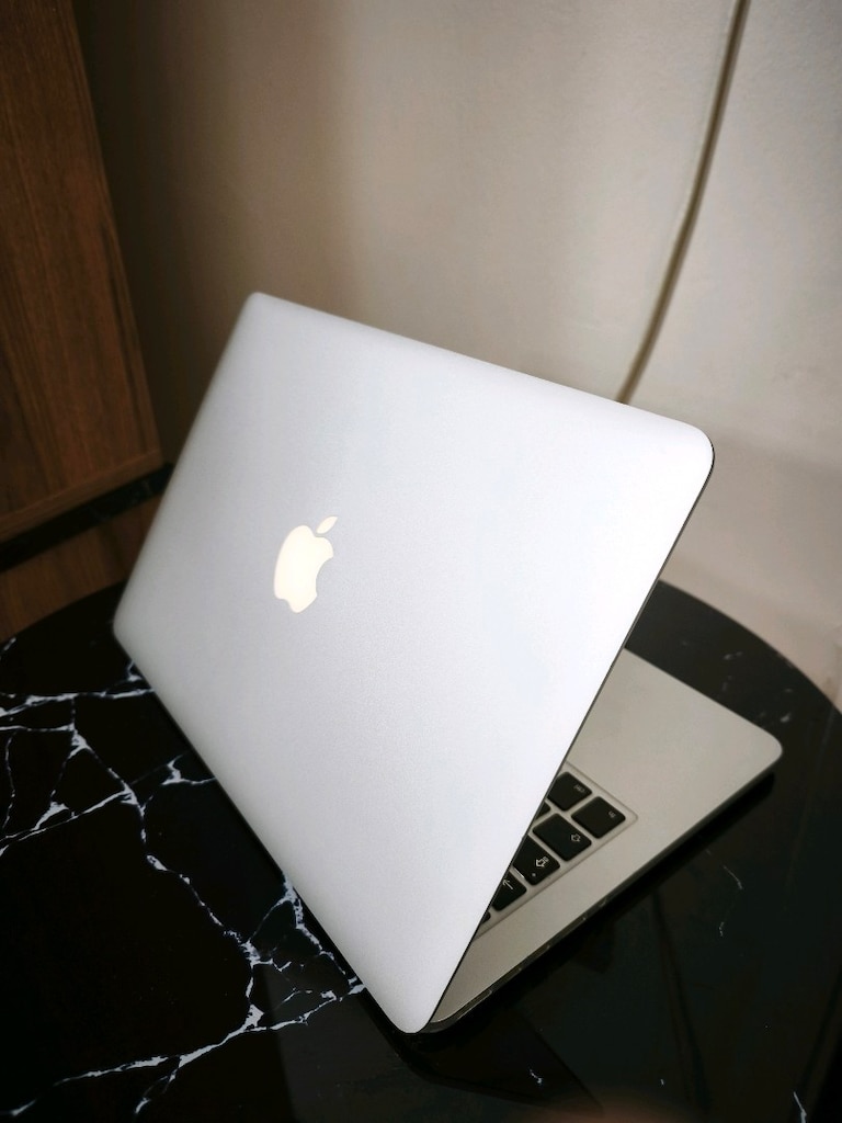 Tertemiz Macbook Pro Retina - 2