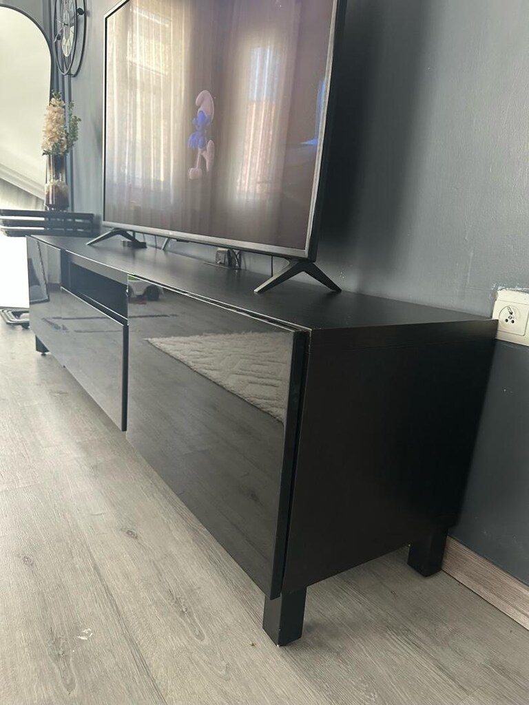 IKEA BESTA Serisi TV sehpası parlak siyah (180cm) - 3