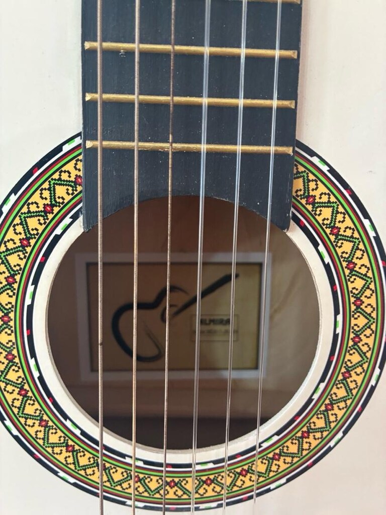 3/4 Beyaz Gitar - 4