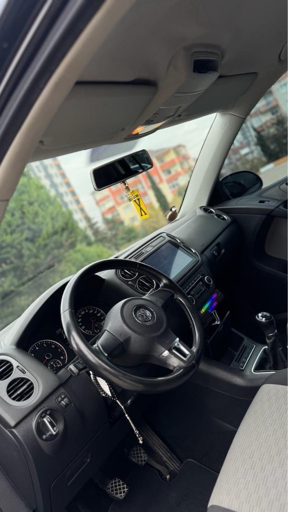 2012 model wosvagen Tiguan - 27