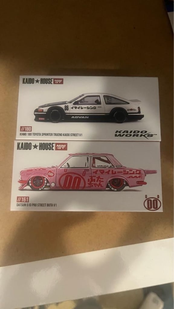 Mini GT toyota ae86 datsun kaido