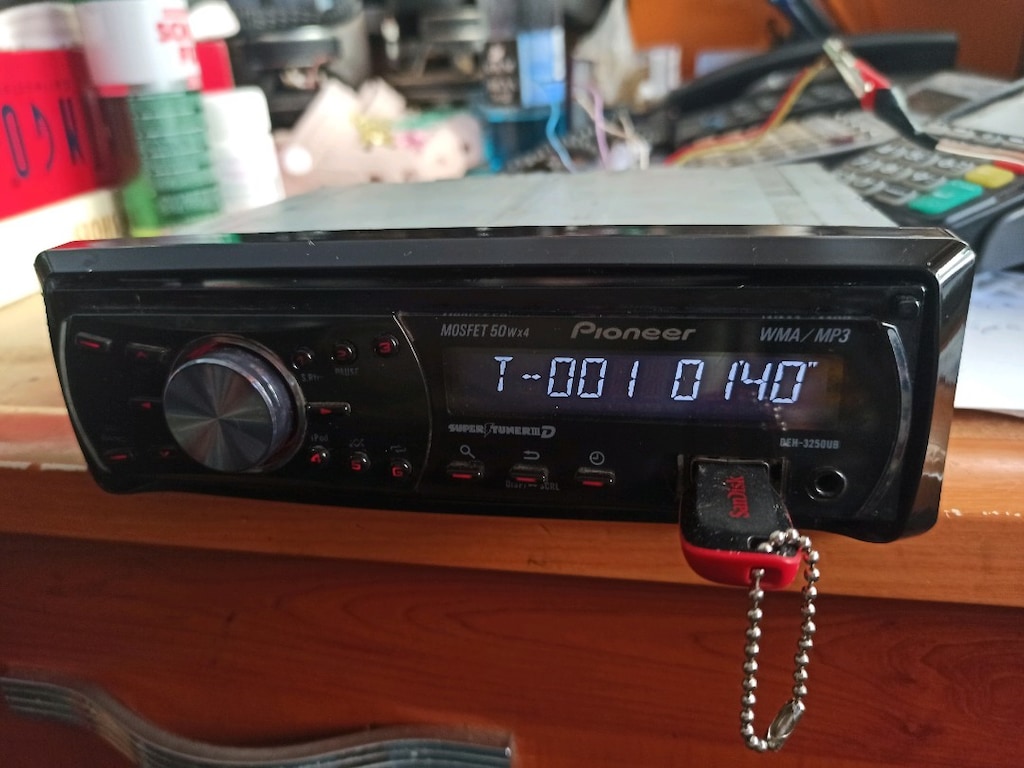 Eski seri Pioneer USB AUX RADYO CD çift anfi çıkışlı oto teyp sorunsuz - 6