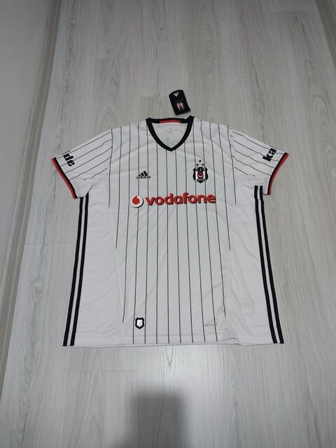Beşiktaş forma