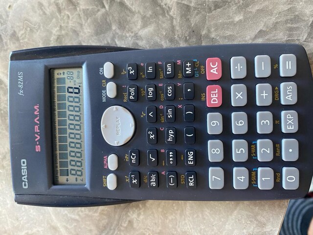 öğrenciden satılık CASIO Fx 82 MS 10+2 hesap makinesi