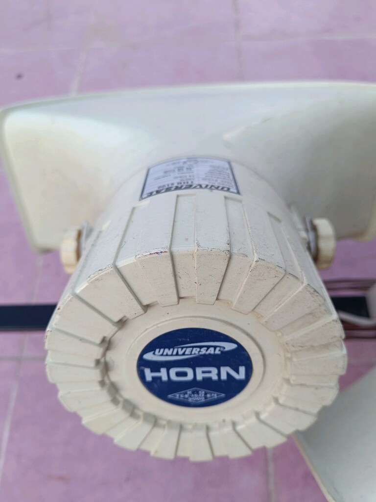 araba üstü 4'lü hornlu Hoparlör takını - 4