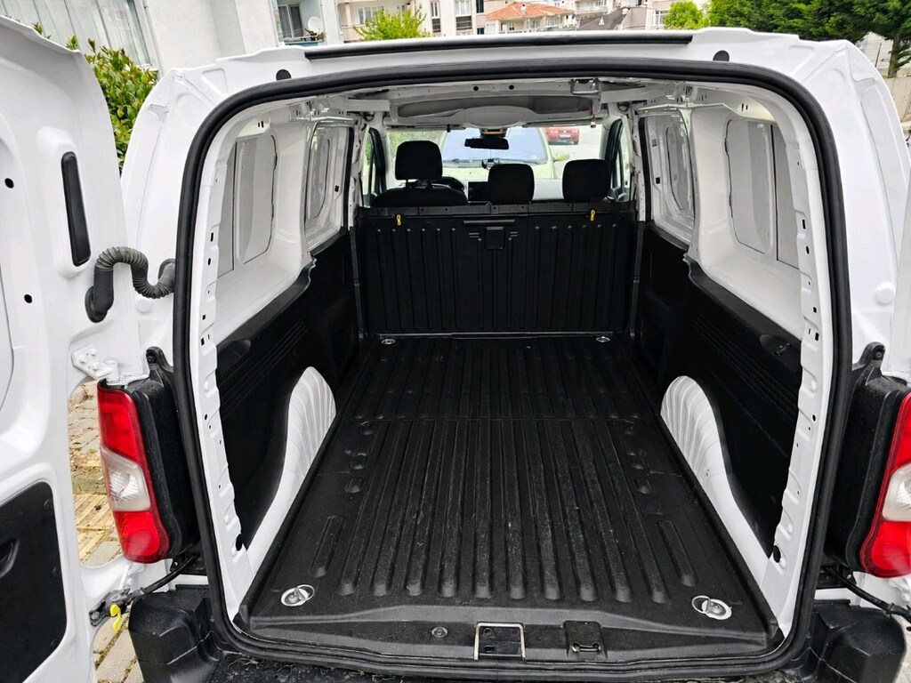 PEUGEOT PARTNER (HATASIZ, BOYASIZ) 3 BÖLGE KAMERALI, ÇELİK JANT - 5