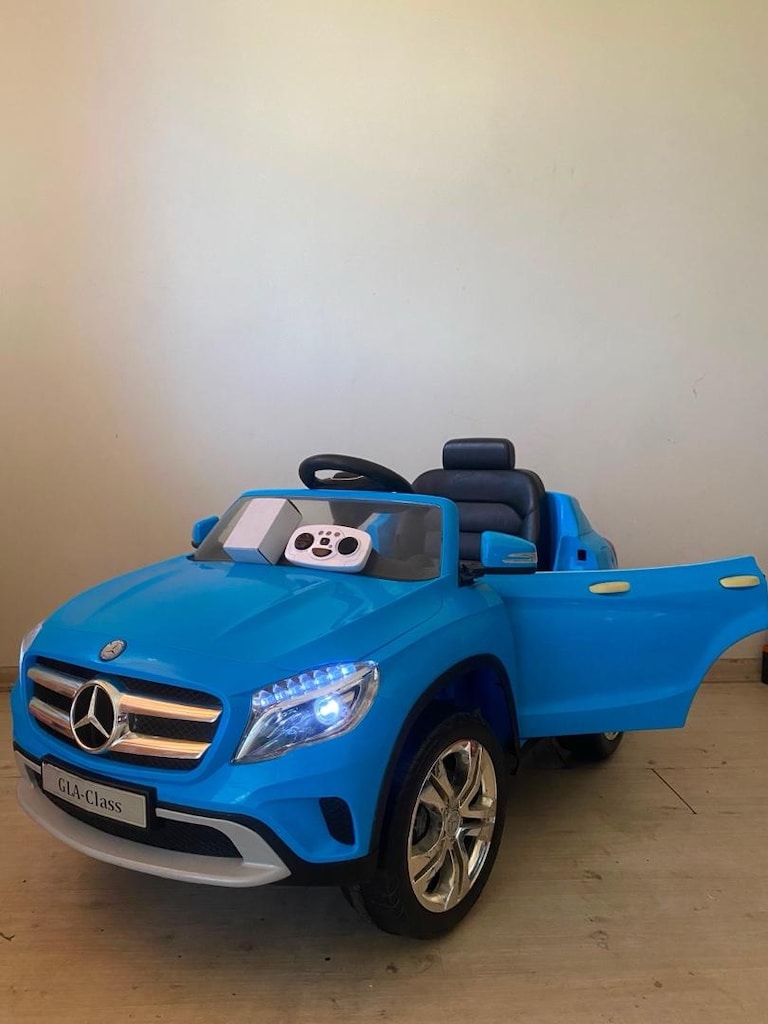 Mercedes GLA Class **LİSANSLI Akülü Araba