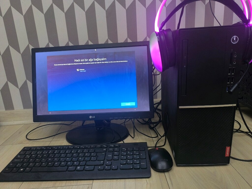 Lenovo V530 Tower (10TV001DTX) - 5