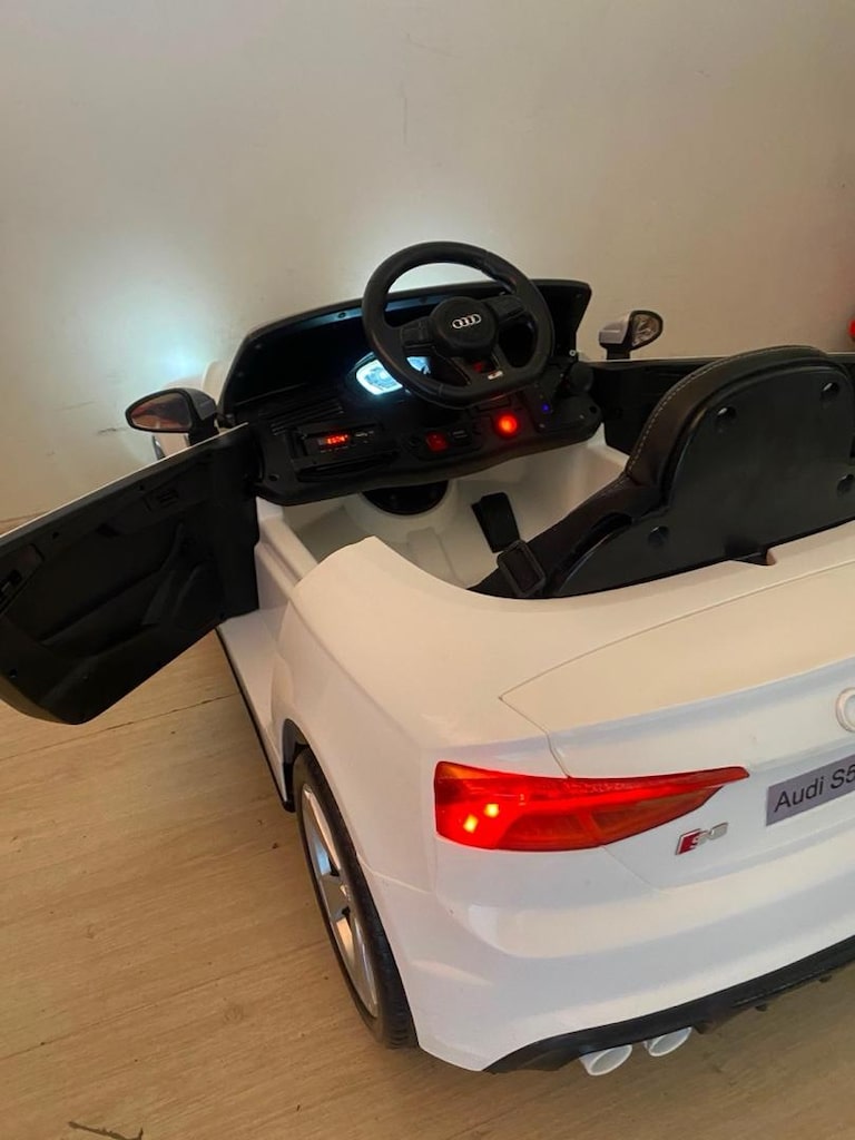 Audi S5 **CABRİOLET**LİSANSLI Akülü Araba - 7